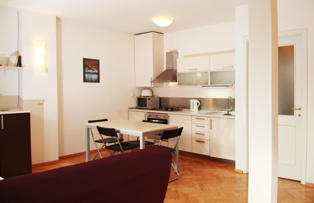 פראג Residence Kostnicke Square מראה חיצוני תמונה