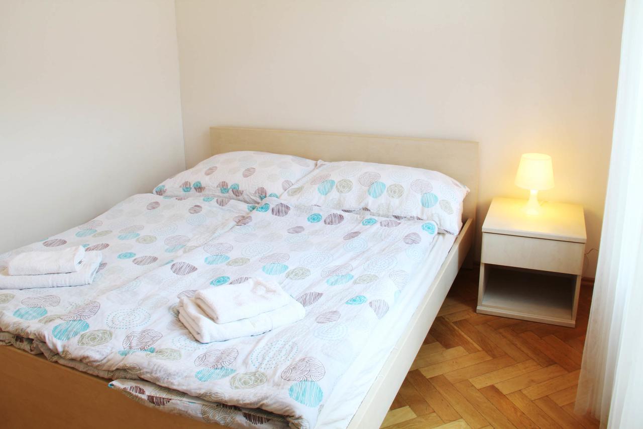 פראג Residence Kostnicke Square מראה חיצוני תמונה