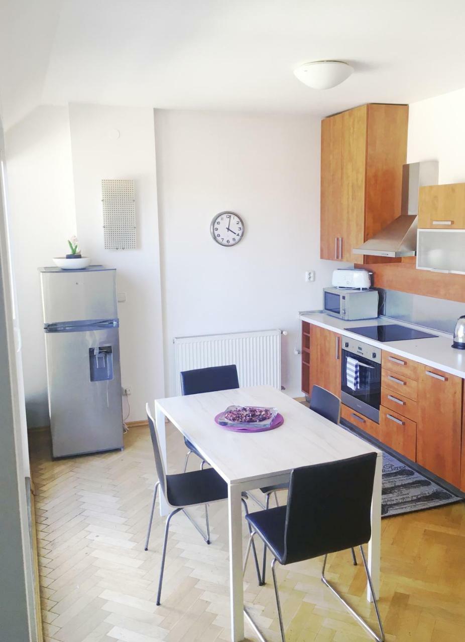 פראג Residence Kostnicke Square מראה חיצוני תמונה